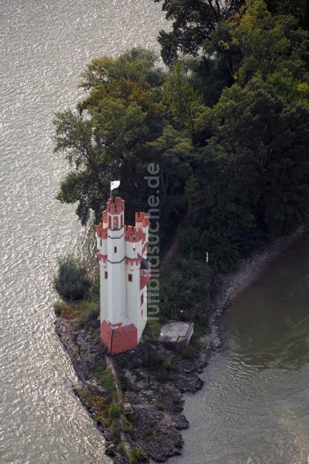 Luftaufnahme Bingen am Rhein - Binger Mäuseturm auf der Mäuseturminsel im Rhein vor Bingen am Rhein