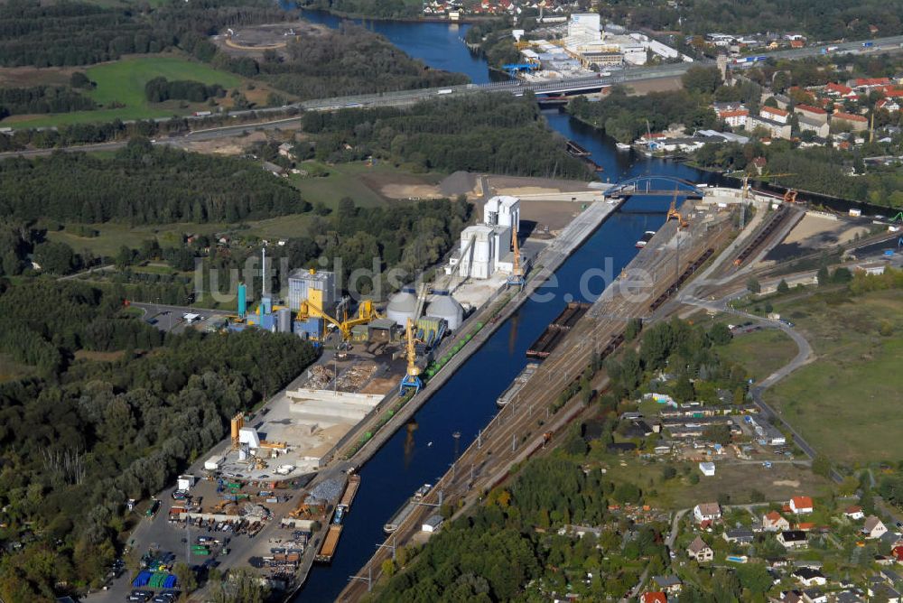 Luftaufnahme Königs Wusterhausen - Binnenhafen Königs Wusterhausen und Wildau an der Dahme in Brandenburg