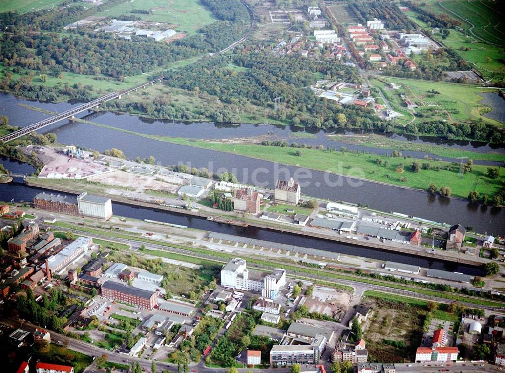 Magdeburg aus der Vogelperspektive: Binnenhafen Magdeburg.