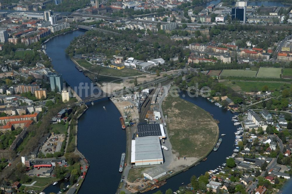 Luftbild Berlin - Binnenhafen Südhafen in Berlin, Deutschland