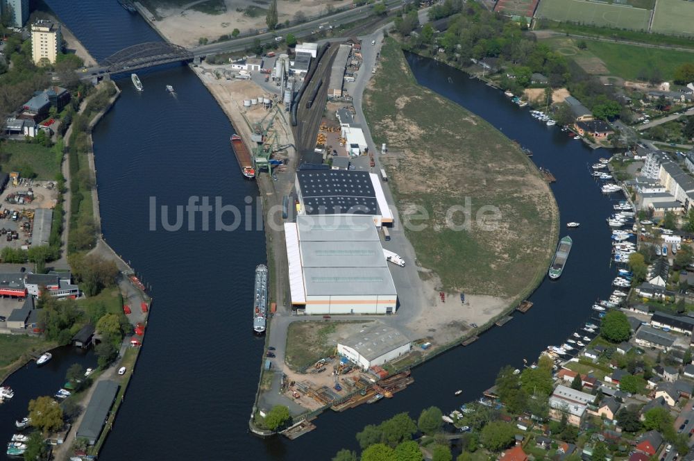 Berlin aus der Vogelperspektive: Binnenhafen Südhafen in Berlin, Deutschland