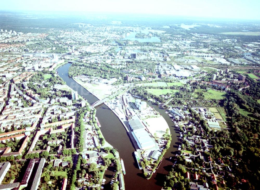 Luftbild Berlin - Binnenhafen Südhafen in Berlin, Deutschland