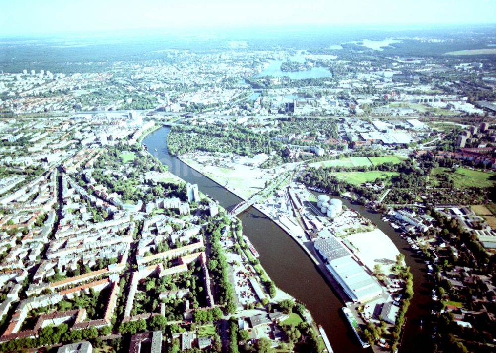 Berlin aus der Vogelperspektive: Binnenhafen Südhafen in Berlin, Deutschland