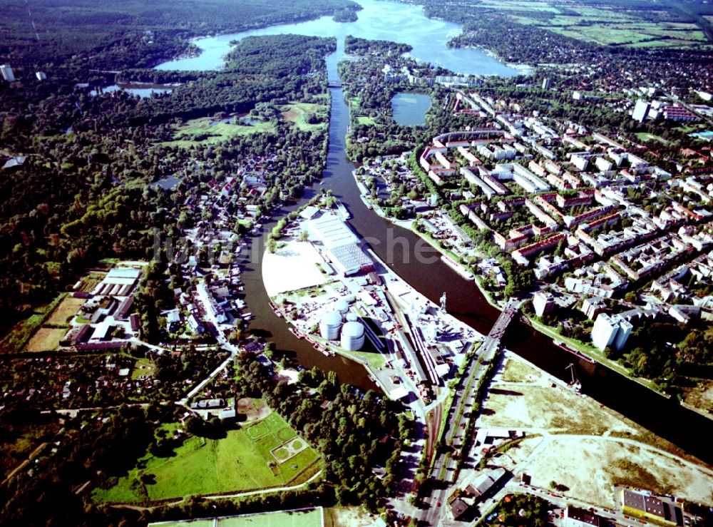 Luftbild Berlin - Binnenhafen Südhafen in Berlin, Deutschland