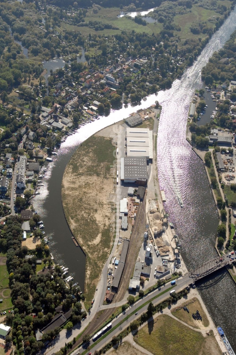 Luftaufnahme Berlin - Binnenhafen Südhafen in Berlin, Deutschland