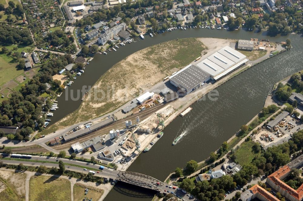 Berlin aus der Vogelperspektive: Binnenhafen Südhafen in Berlin, Deutschland