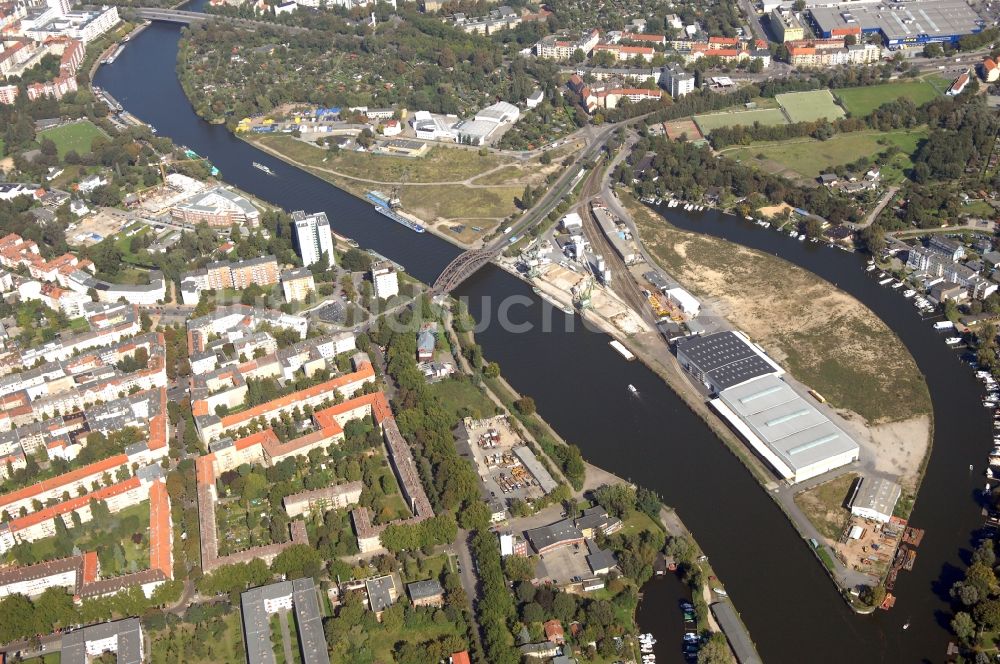 Berlin aus der Vogelperspektive: Binnenhafen Südhafen in Berlin, Deutschland