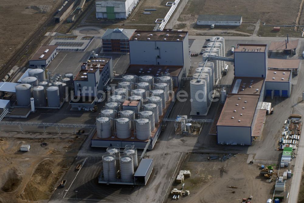 Schwedt von oben - Bioethanol - und Biodieselanlage auf dem Gelände der PCK - Raffinerie in Schwedt