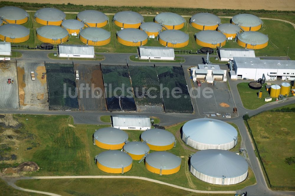 Luftaufnahme Güstrow - Biogasspeicher- Behälter im Biogaspark in Güstrow im Bundesland Mecklenburg-Vorpommern