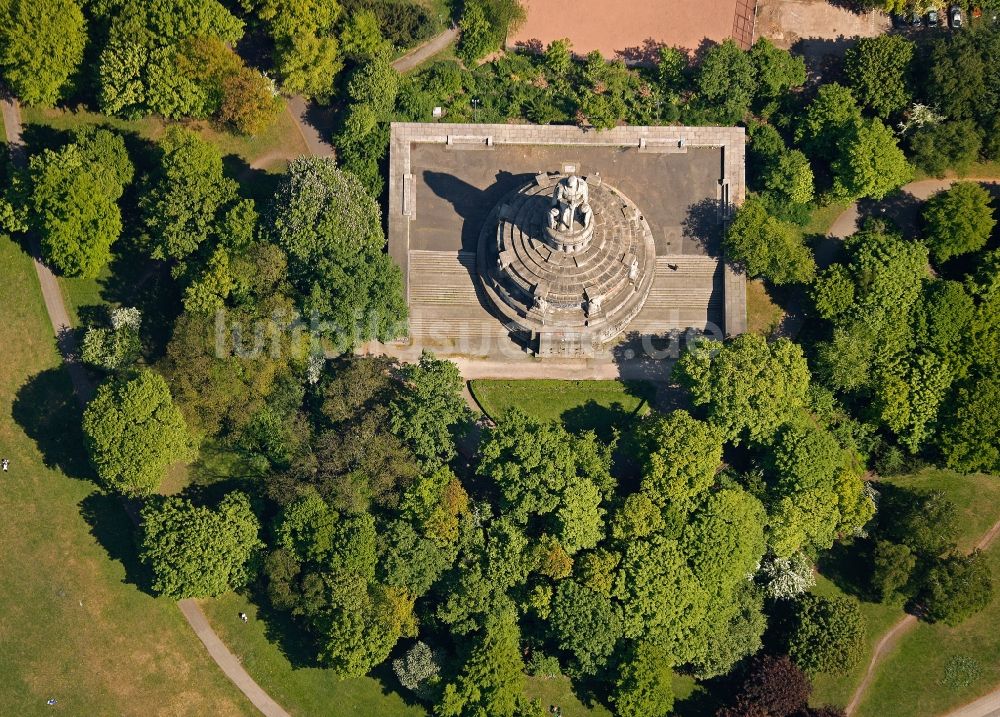 Hamburg von oben - Bismarck Denkmal in Hamburg