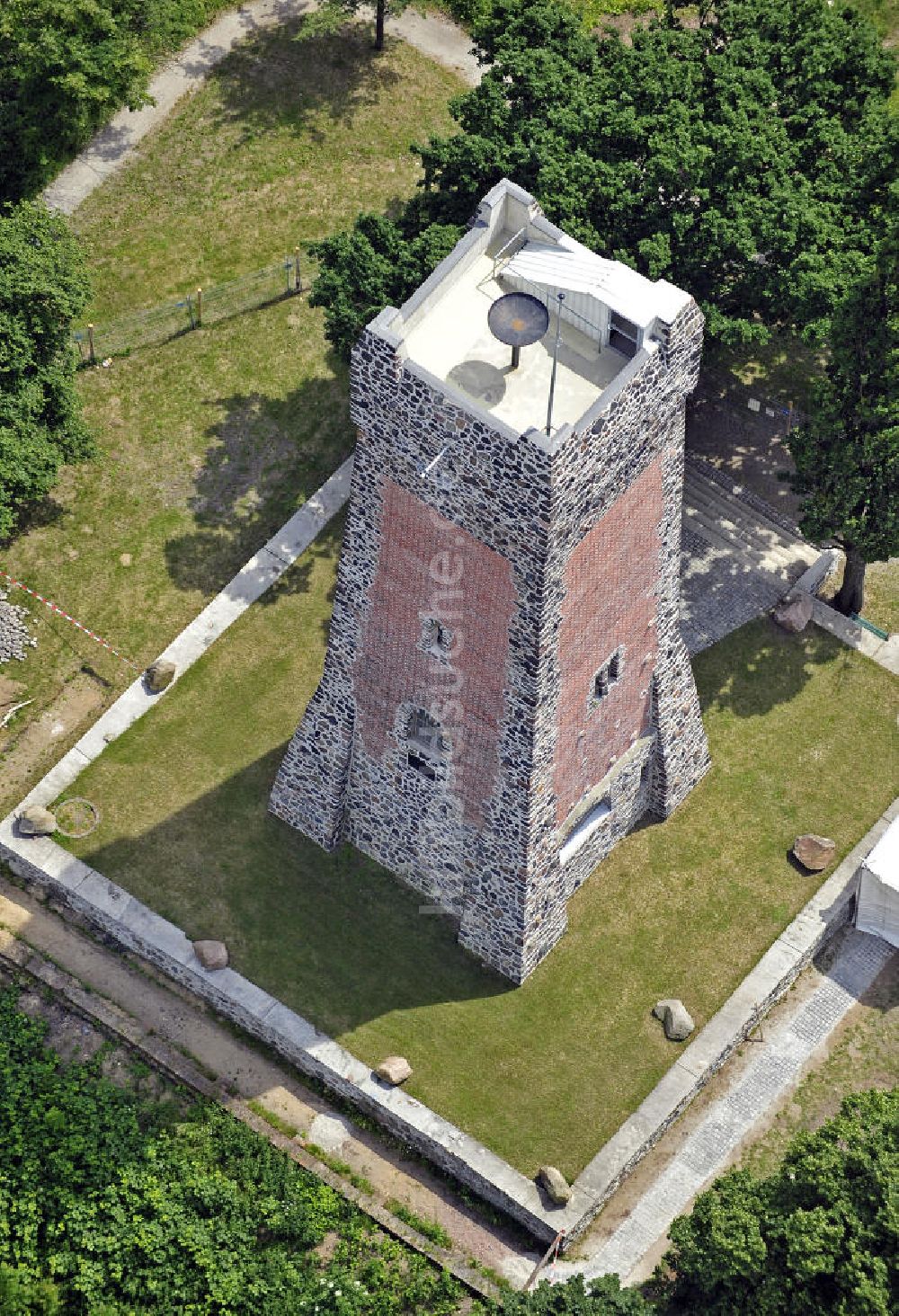 Luftaufnahme Burg - Bismarck-Turm Burg