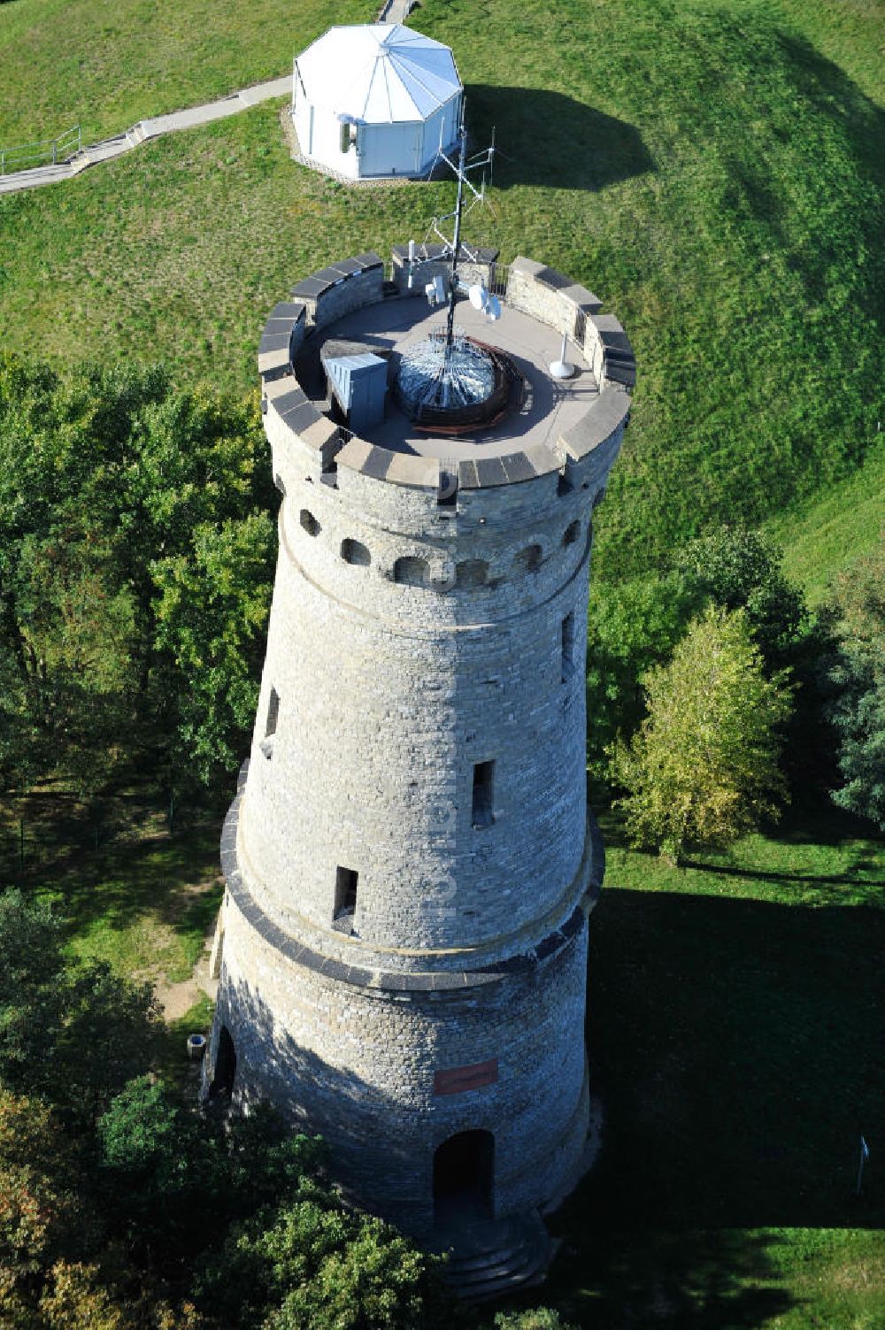 Luftbild Calbe - Bismarckturm auf dem Wartenberg bei Calbe in Sachsen-Anhalt