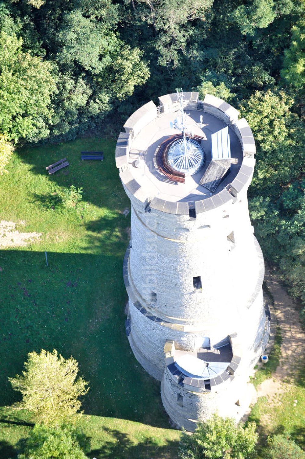 Calbe aus der Vogelperspektive: Bismarckturm auf dem Wartenberg bei Calbe in Sachsen-Anhalt