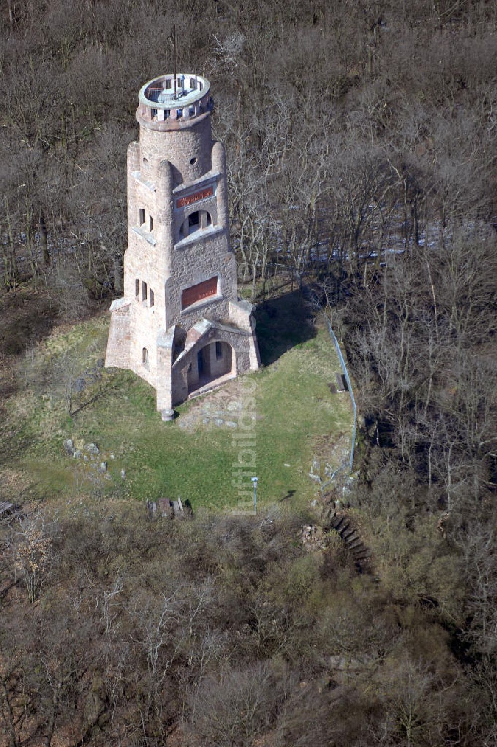 WETTIN aus der Vogelperspektive: Bismarckturm Wettin