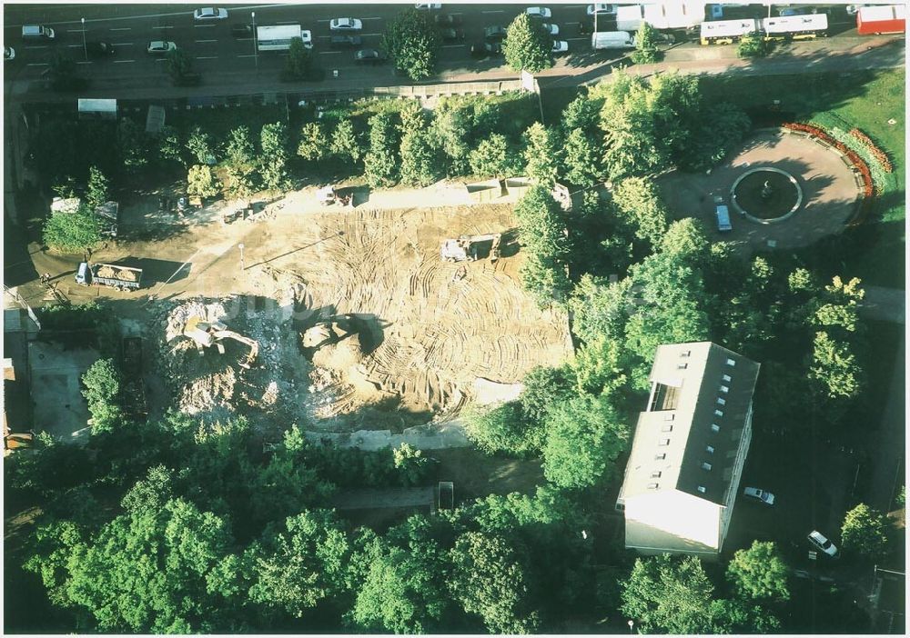 Luftaufnahme Berlin - Blick auf Abriß Wohnhaus