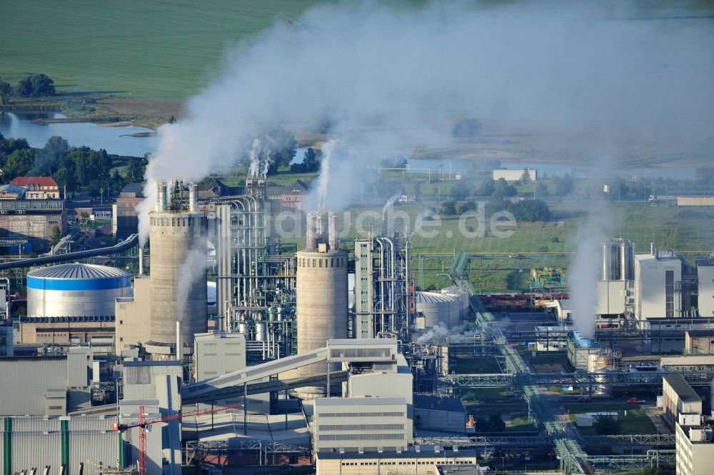 Luftaufnahme Wittenberg-Piesteritz - Blick auf den Agro-Chemie Park Priesteritz im Bundesland Sachsen-Anhalt