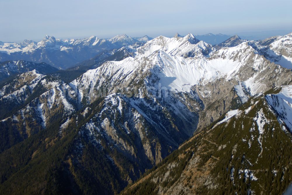 Luftaufnahme Linderhof - Blick auf die Alpen bei Linderhof in Bayern