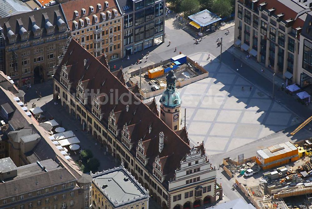 Luftbild Leipzig - Blick auf das Alte Rathaus am Altmarkt in Leipzig