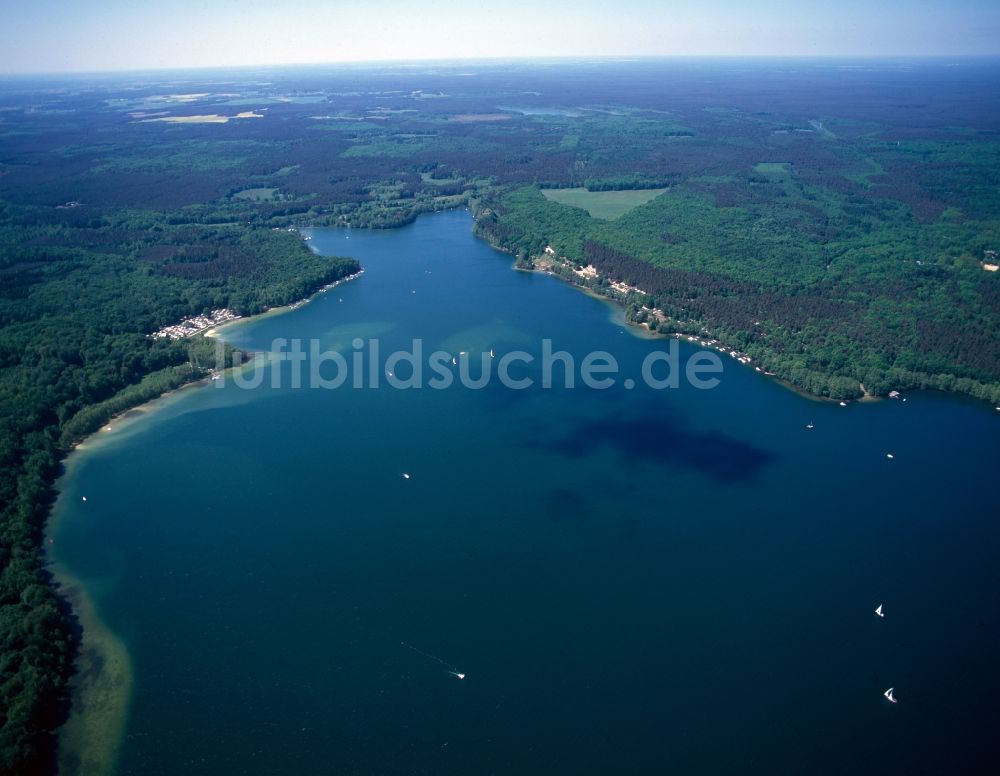 Schorfheide von oben - Blick auf Altenhof, einem Ortsteil der Gemeinde Schorfheide, am Südufer des Werbellinsee in Brandenburg