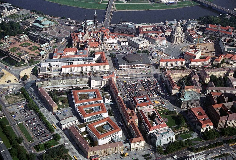 Luftaufnahme Dresden - Blick auf den Altstadt und Zentrumsbereich von Dresden