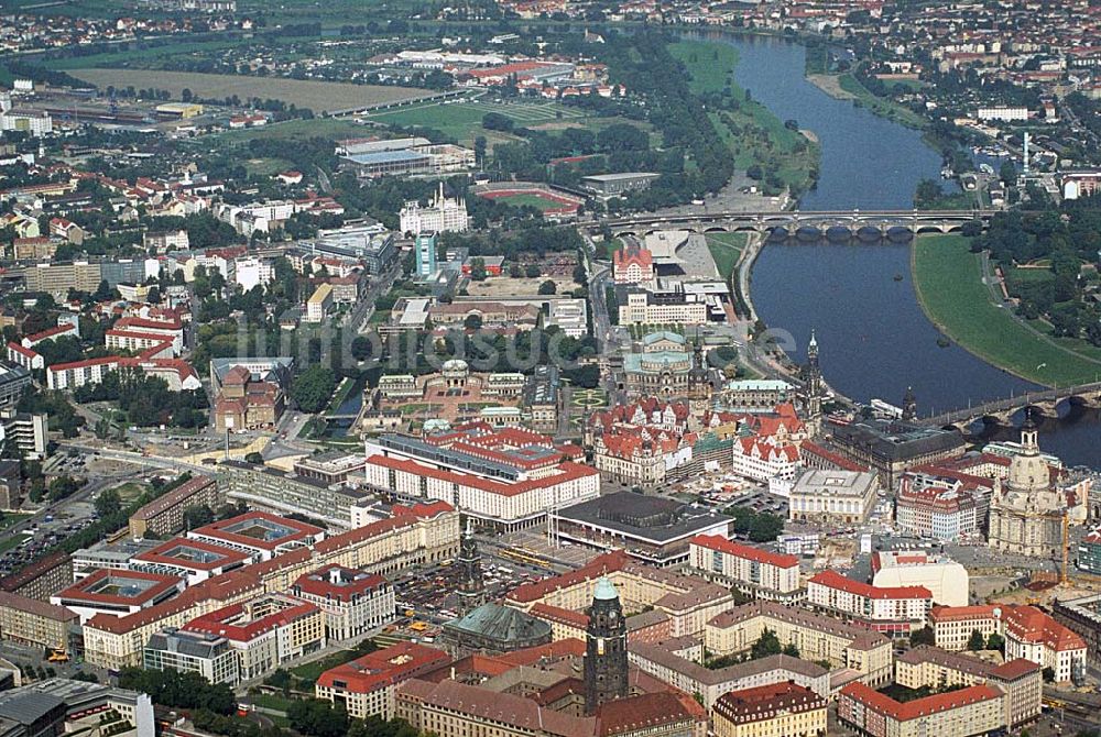 Luftaufnahme Dresden - Blick auf den Altstadt und Zentrumsbereich von Dresden