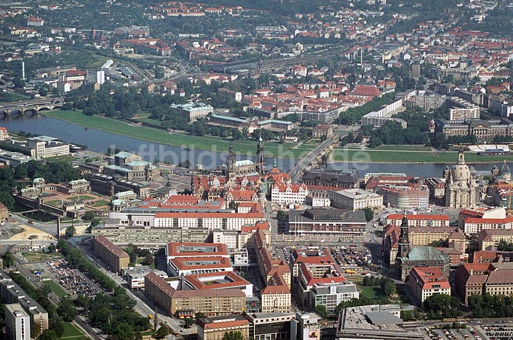 Luftbild Dresden - Blick auf den Altstadt und Zentrumsbereich von Dresden