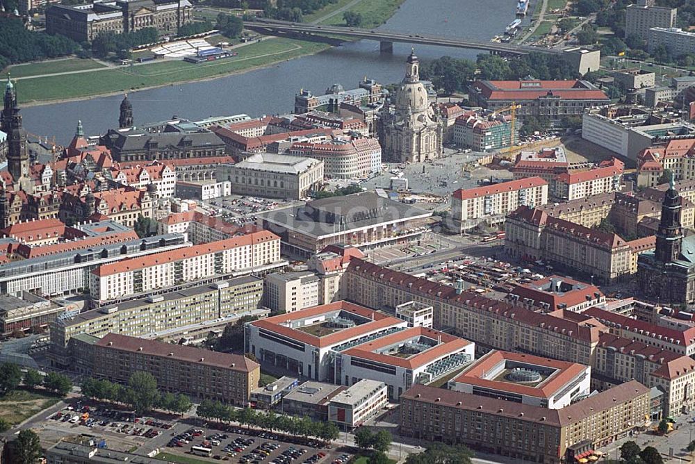 Dresden von oben - Blick auf den Altstadt und Zentrumsbereich von Dresden