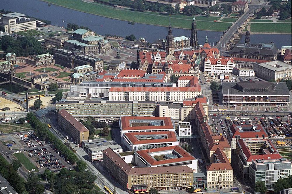 Luftaufnahme Dresden - Blick auf den Altstadt und Zentrumsbereich von Dresden