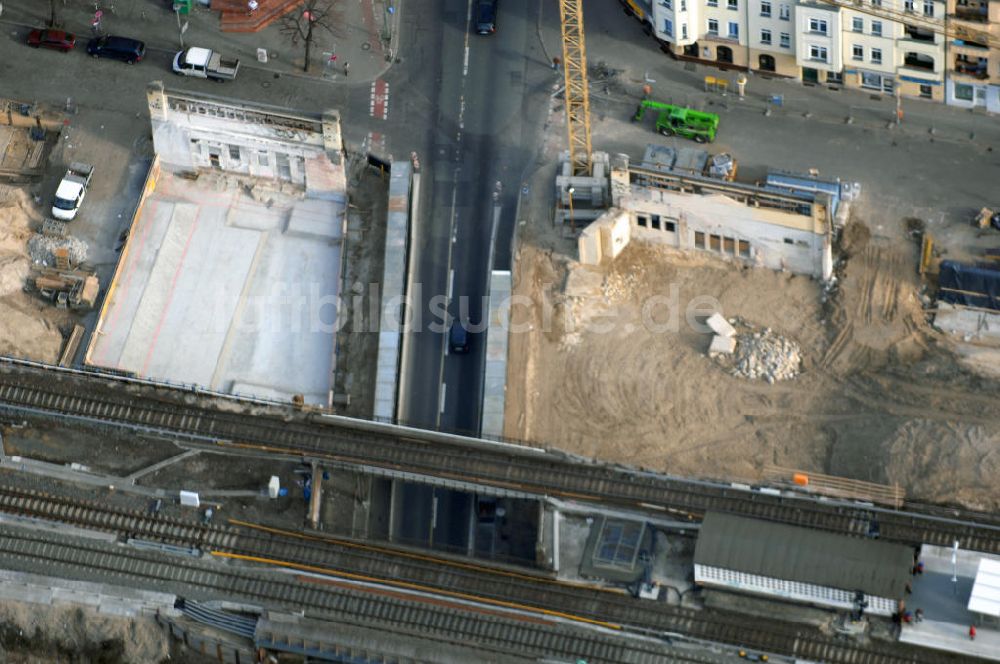 Berlin aus der Vogelperspektive: Blick auf den Um- und Ausbau des S-Bahnhofes Berlin-Baumschulenweg