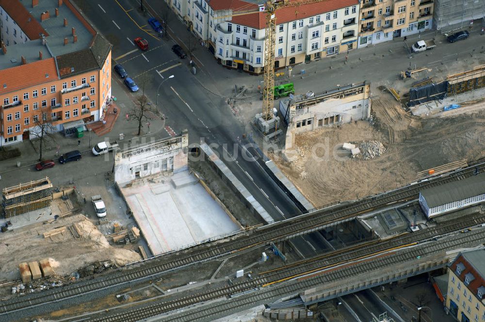 Luftaufnahme Berlin - Blick auf den Um- und Ausbau des S-Bahnhofes Berlin-Baumschulenweg