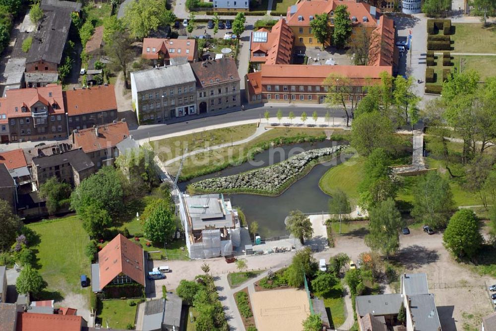 Luckenwalde aus der Vogelperspektive: Blick auf den Ausbau des Nuthepark in Luckenwalde