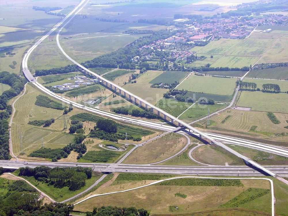 Luftbild Erfurt / Thüringen - Blick auf das Autobahnkreuz Erfurt-Süd.