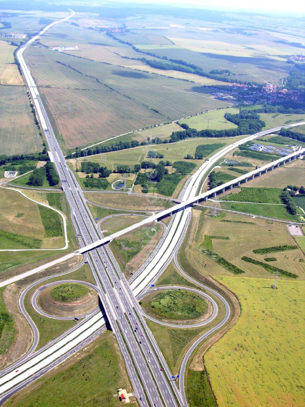 Erfurt / Thüringen von oben - Blick auf das Autobahnkreuz Erfurt-Süd.