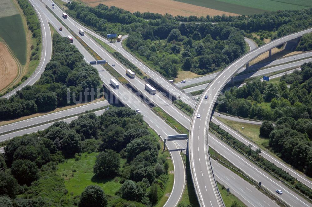 Elchingen aus der Vogelperspektive: Blick auf das Autobahnkreuz Ulm / Elchingen