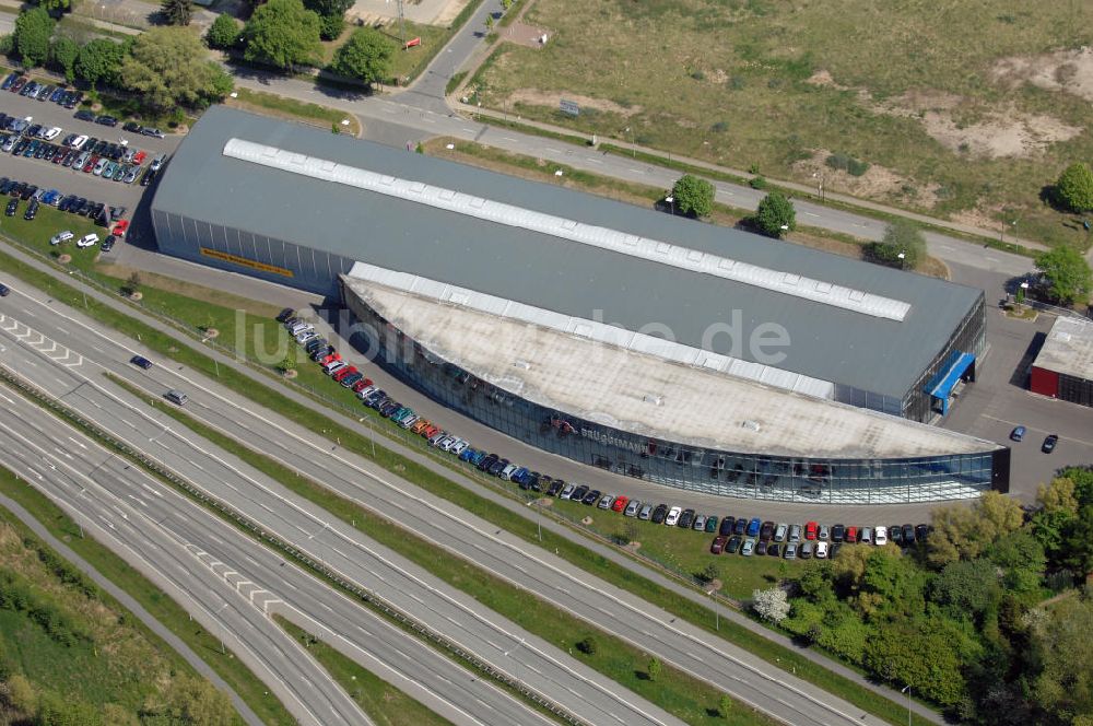 Rostock von oben - Blick auf ein Autohaus in Rostock Reutershagen