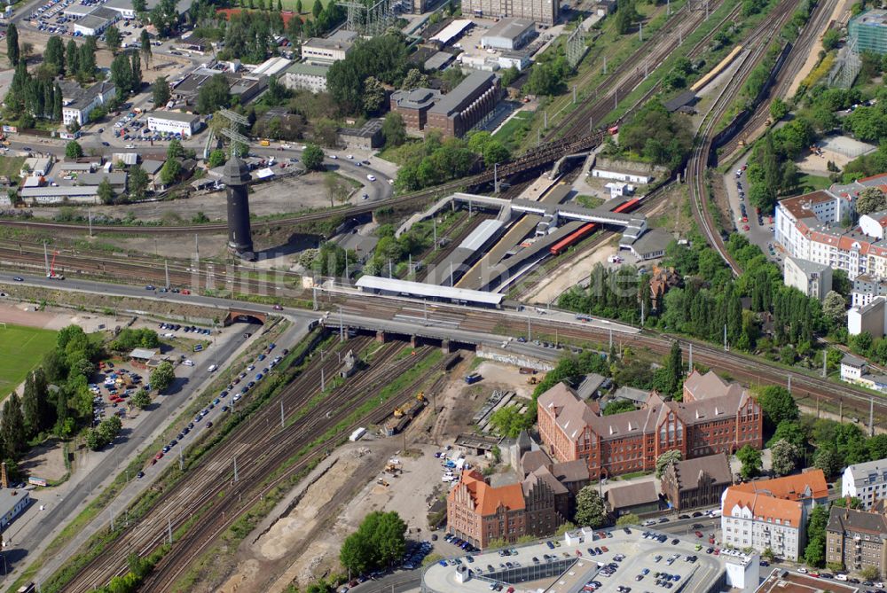 Berlin von oben - Blick auf den Bahnhof Ostkreuz kurz vor dem Beginn der Umbauarbeiten