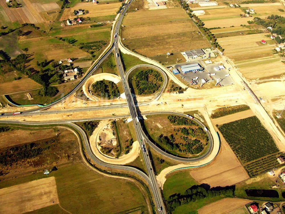 Konin aus der Vogelperspektive: Blick auf den Bau eines Autobahnkreuzes der A2