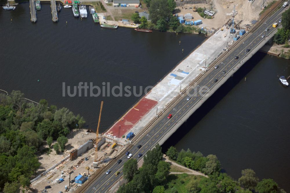 Luftaufnahme Potsdam - Blick auf die Bauarbeiten an der Langen Brücke in Potsdam