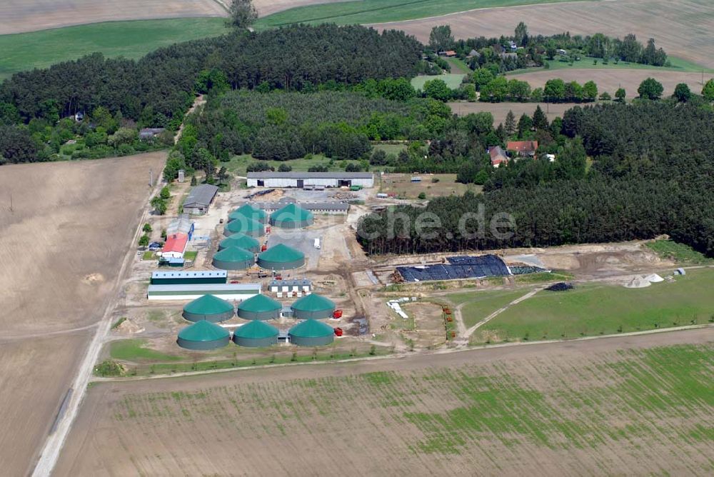 Schulzenfelde von oben - Blick auf die Bauarbeiten zur Errichtung einer Biogasanlage in Schulzenfelde bei Templin.