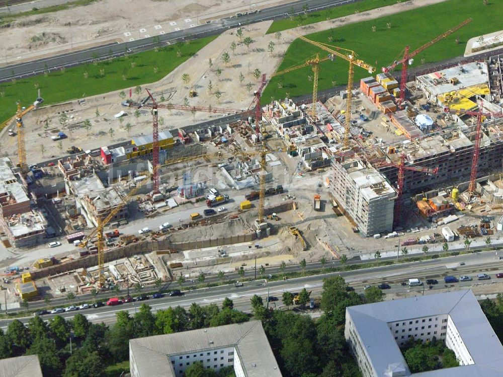 Luftaufnahme München / Bayern - Blick auf das Baugelände des Wohngebietes Arnulfpar