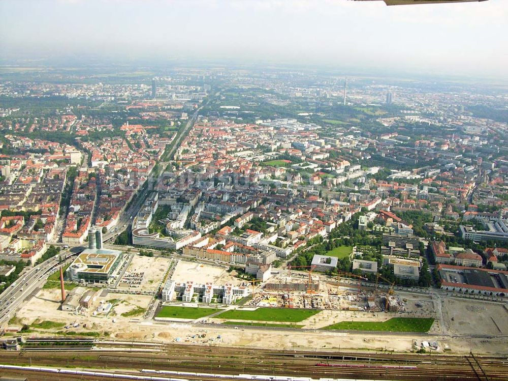 Luftaufnahme München / Bayern - Blick auf das Baugelände des Wohngebietes Arnulfpar