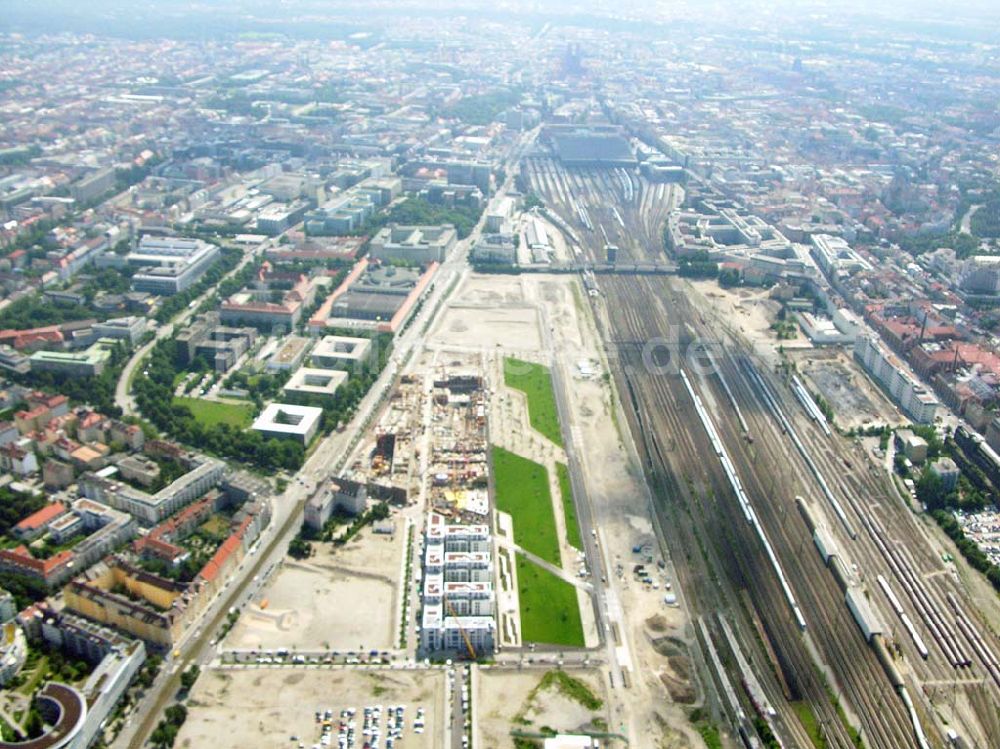 Luftaufnahme München / Bayern - Blick auf das Baugelände des Wohngebietes Arnulfpar