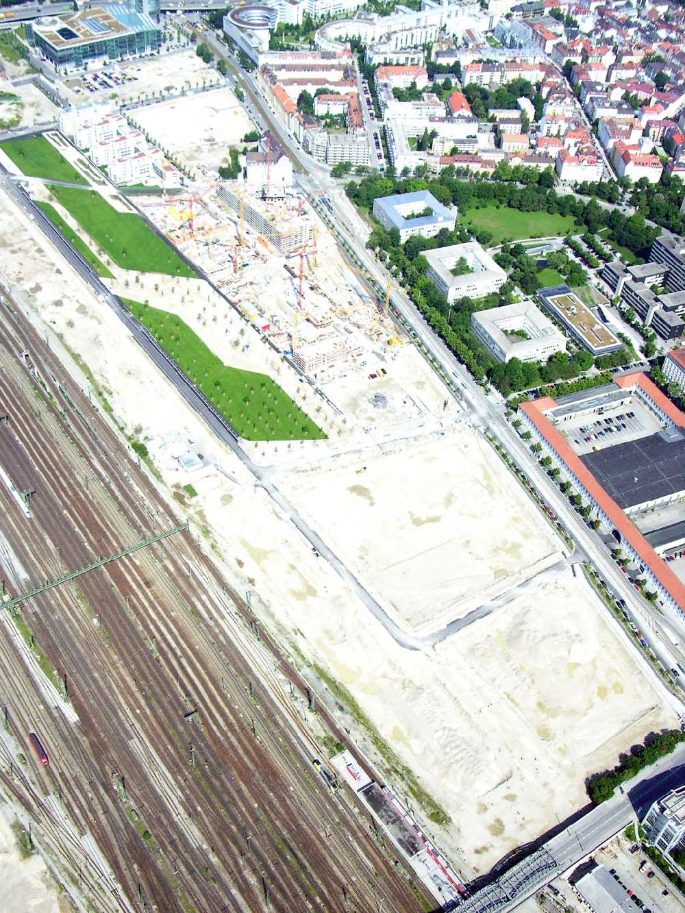 München / Bayern aus der Vogelperspektive: Blick auf das Baugelände des Wohngebietes Arnulfpar