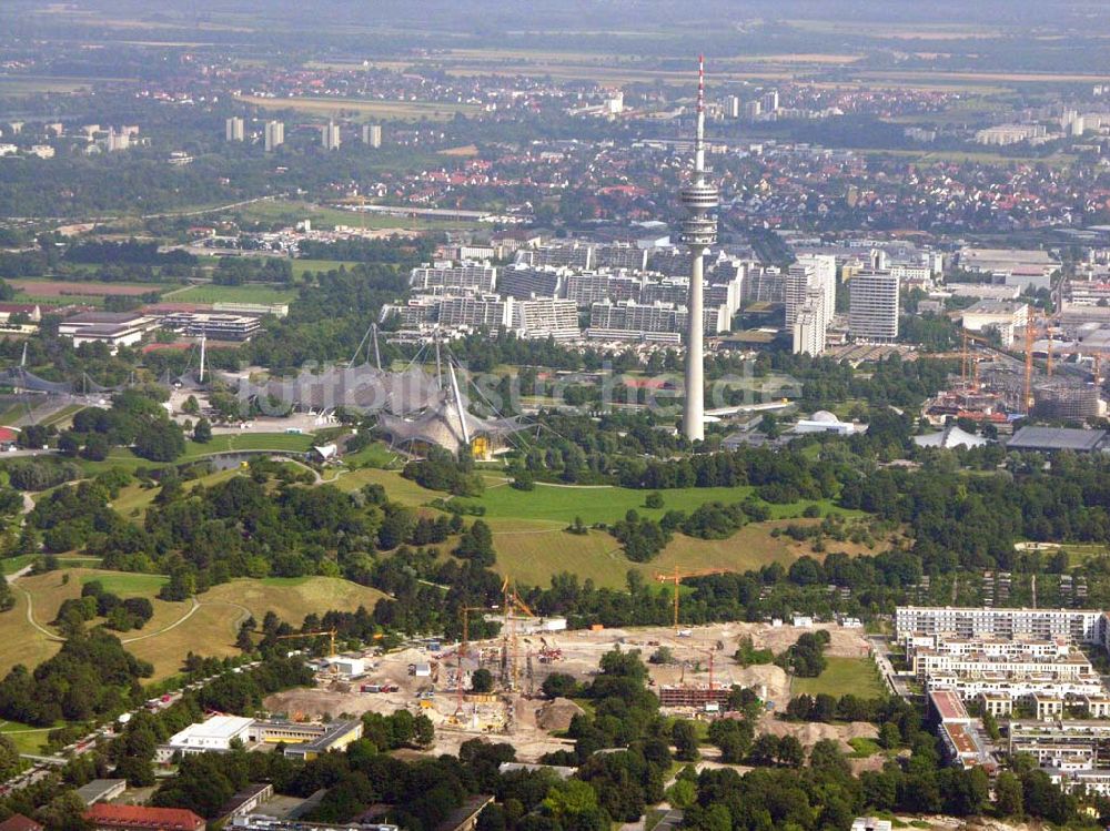 Luftaufnahme München / Bayern - Blick auf das Baugelände des Wohngebietes Olympiapark