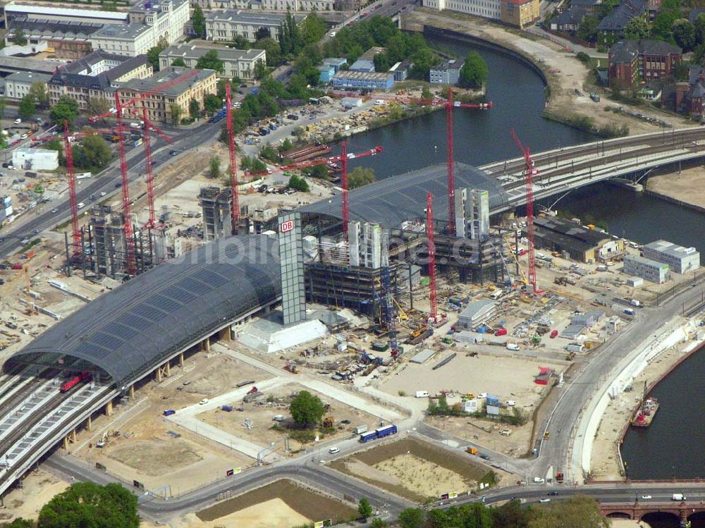 Berlin-Tiergarten aus der Vogelperspektive: Blick auf die Baustelle Berlin Hauptbahnhof (ehem. Lehrter Bahnhof)