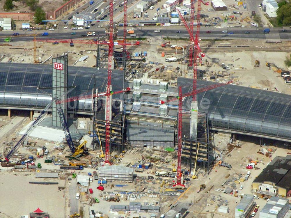 Luftbild Berlin-Tiergarten - Blick auf die Baustelle Berlin Hauptbahnhof (ehem. Lehrter Bahnhof)