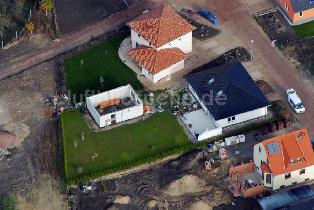 Luftbild Magdeburg - Blick auf Baustelle in der Einfamilienhaussiedlung Ginsterbreite in Magdeburg Nordwest