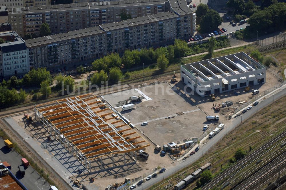 Luftbild Berlin Friedrichshain - Blick auf die Baustelle auf dem Gelände vom ehemaligen Wriezener Güterbahnhof nahe dem Ostbahnhof in Berlin