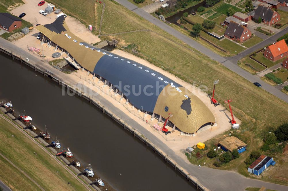 Luftbild Friedrichskoog - Blick auf eine Baustelle für eine Indoor - Spielhalle in Friedrichskoog