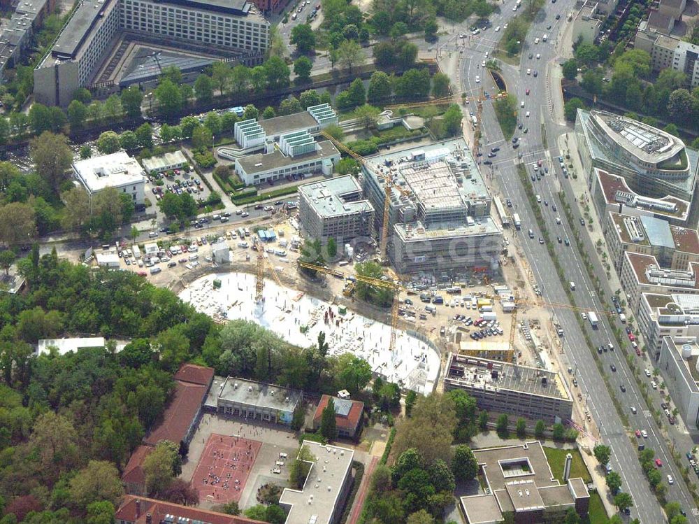 Berlin-Tiergarten von oben - Blick auf die Baustelle am Klingelhöfer Dreieck in Berlin Tiergarten